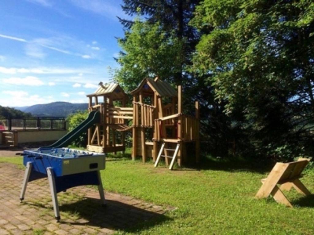 Camping Du Chateau Granges-sur-Vologne Exterior photo